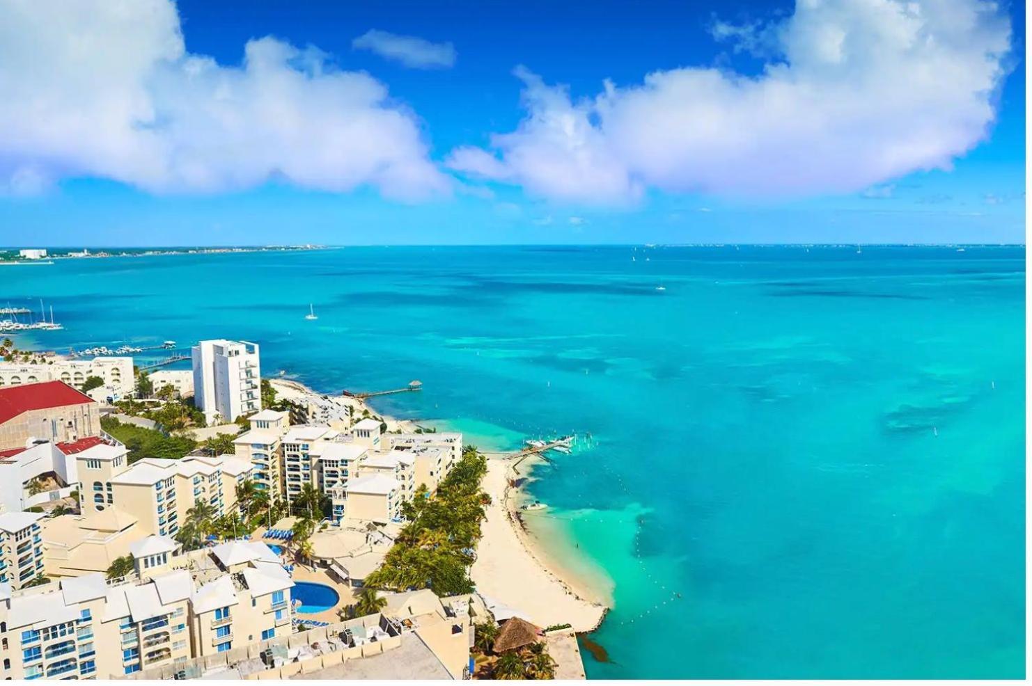 *Casa Aluxes- Guesthouse* Cancún Eksteriør billede