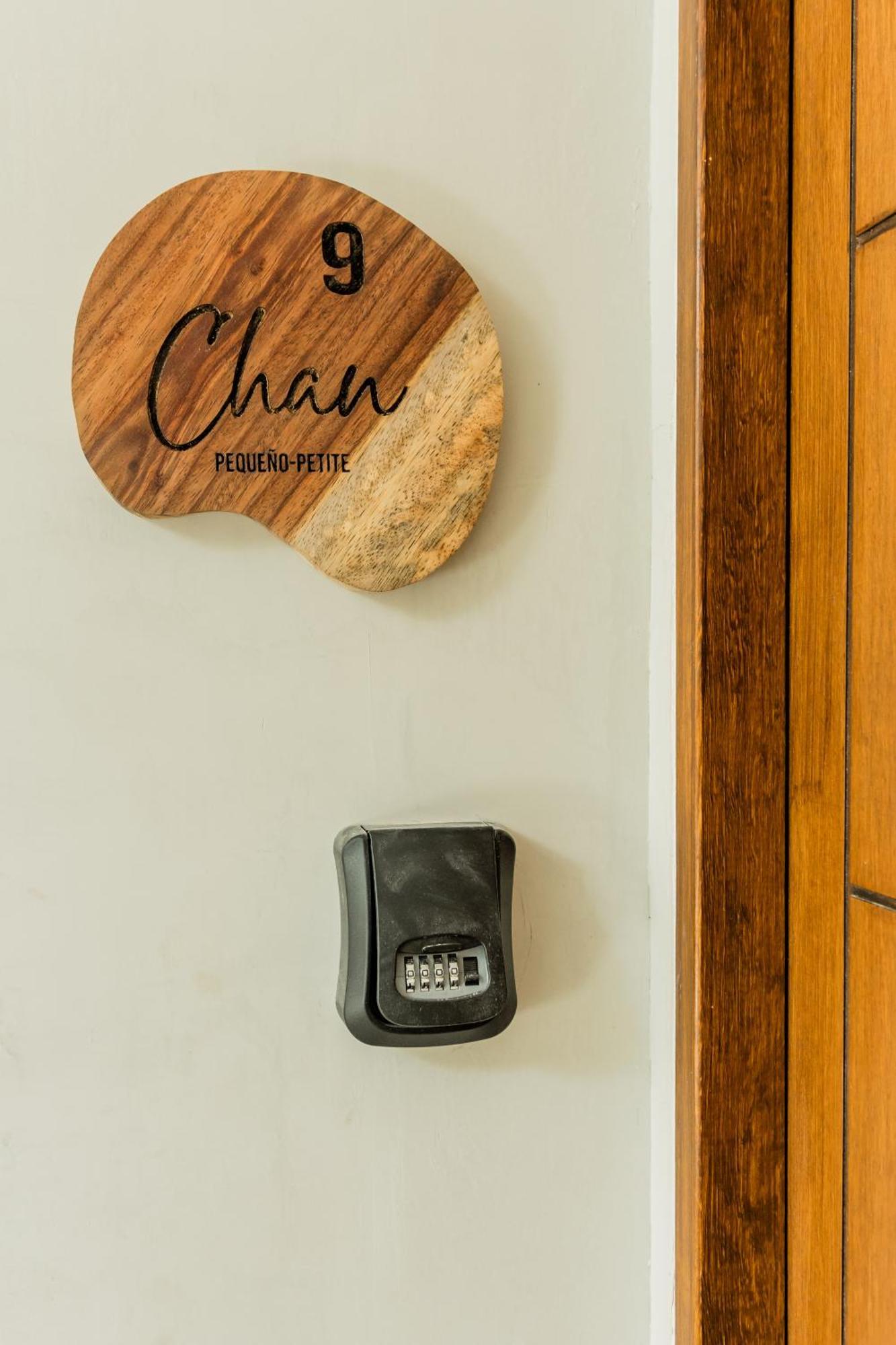 *Casa Aluxes- Guesthouse* Cancún Eksteriør billede