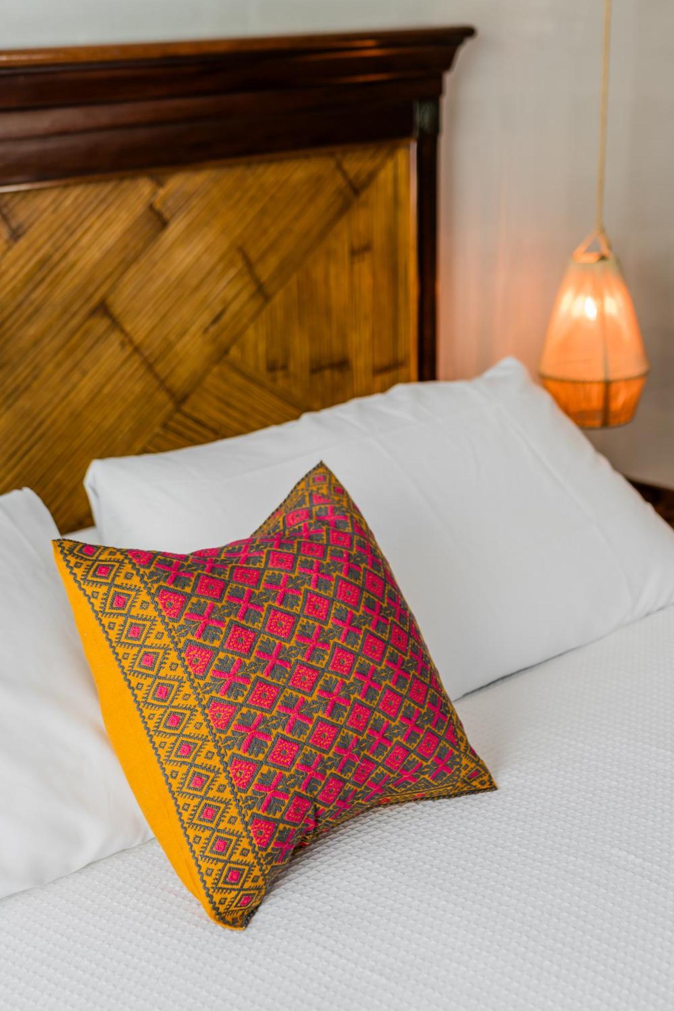 *Casa Aluxes- Guesthouse* Cancún Eksteriør billede