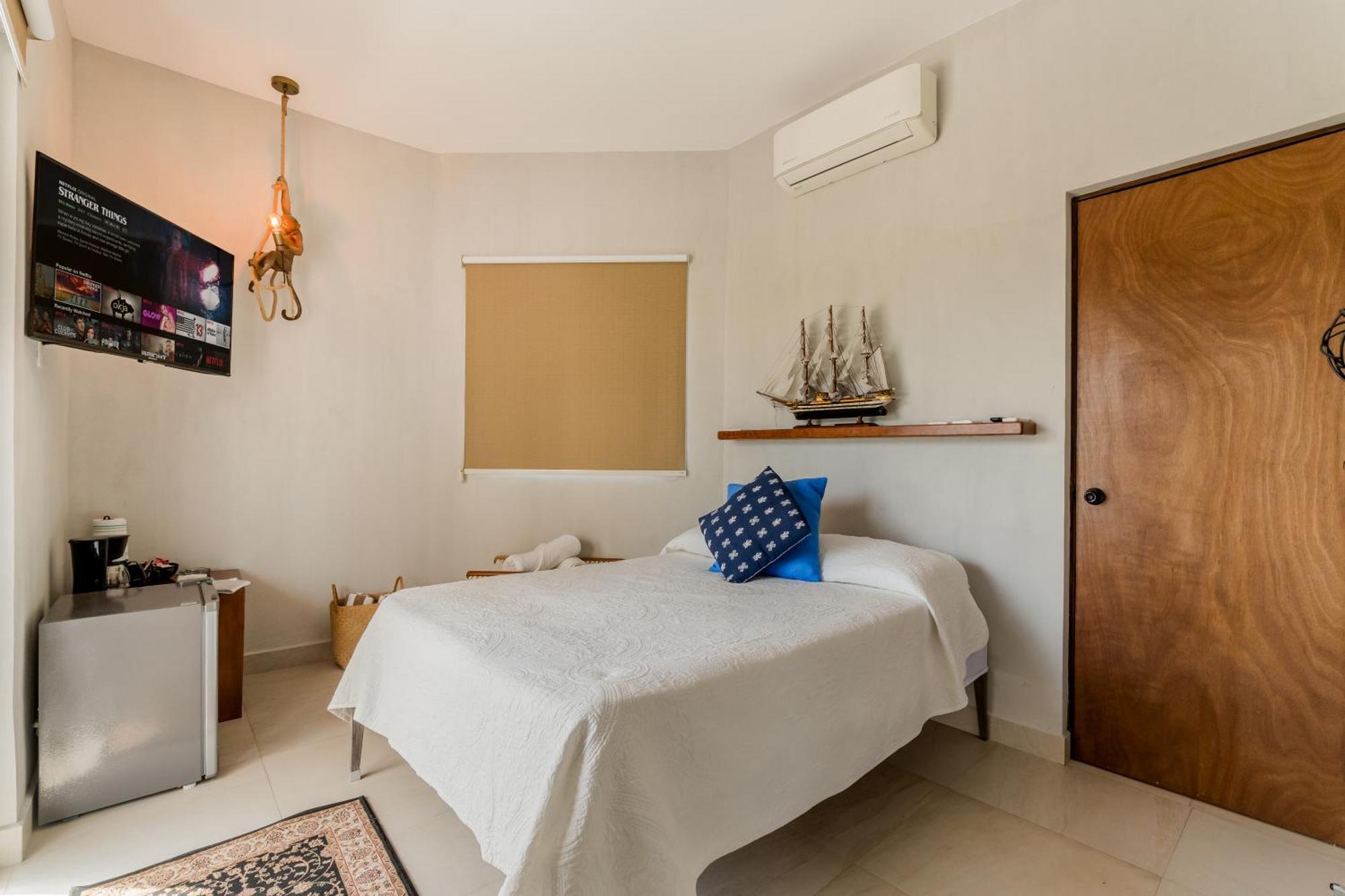 *Casa Aluxes- Guesthouse* Cancún Eksteriør billede